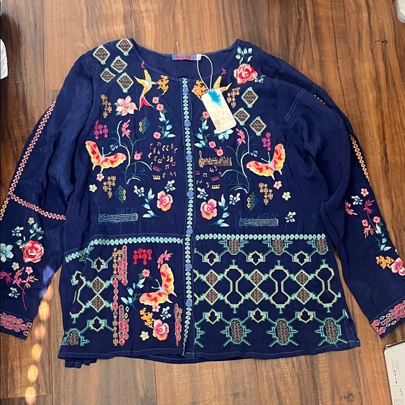 New Johnny Was Navy Floral Embroidered Button Front Blouse size XL - Picture 5 of 12
